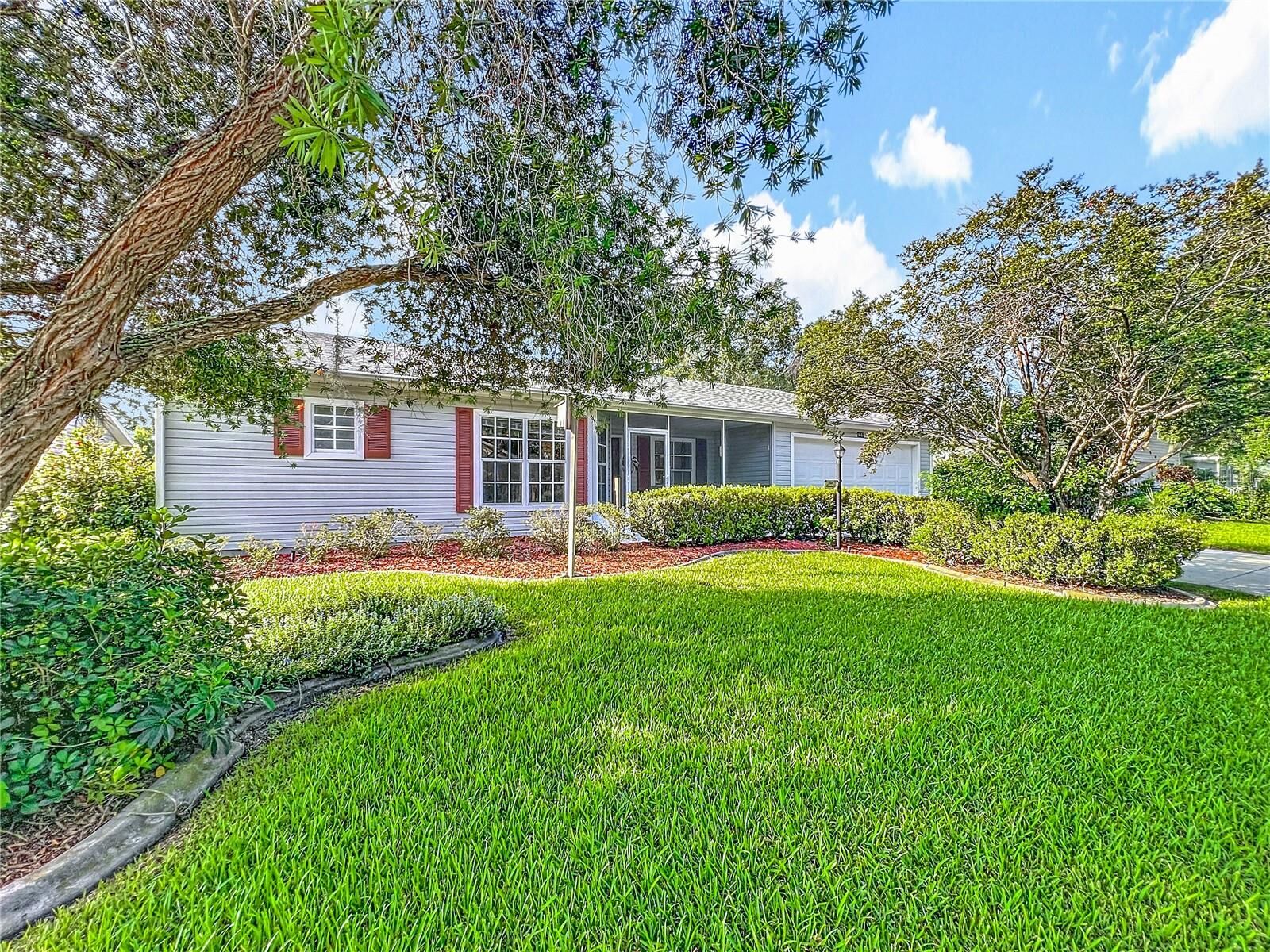 Property Photo: 5046 Desoto Way FL 34748