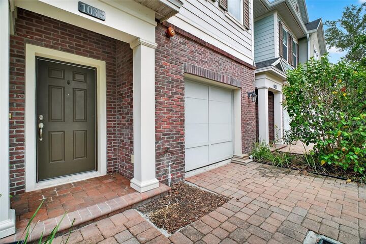 Property Photo: 1035 Taramundi Drive FL 32765