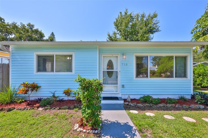 Property Photo: 718 12th Avenue N FL 33701