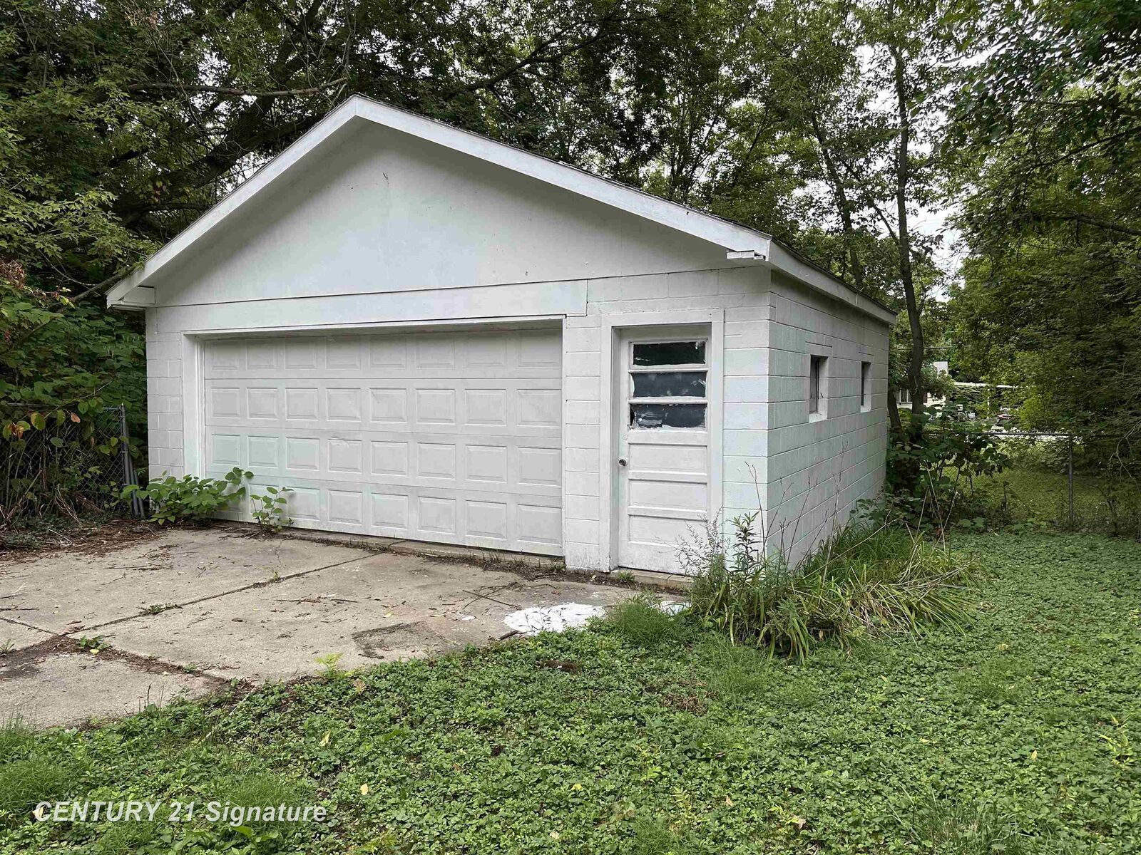 Property Photo:  1809 Kentucky Avenue  MI 48506 