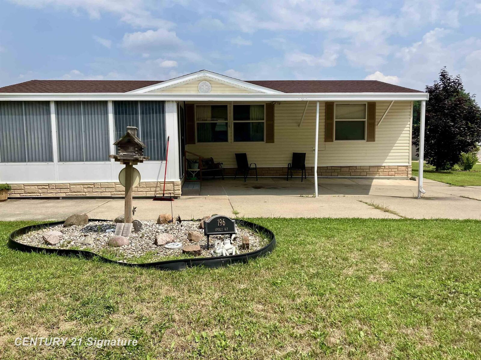 Property Photo: 196 Apollo Avenue MI 48433