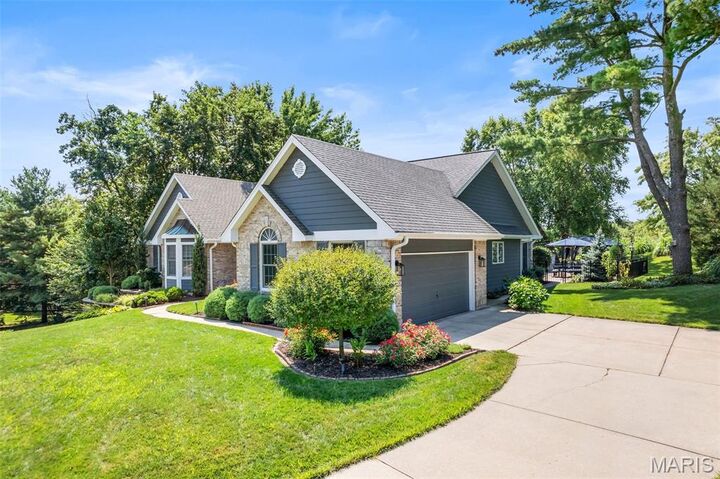Property Photo: 3416 Edgemont Street MO 63301
