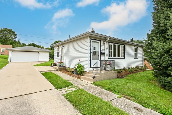 3675 S 5th St  Milwaukee WI 53207 photo