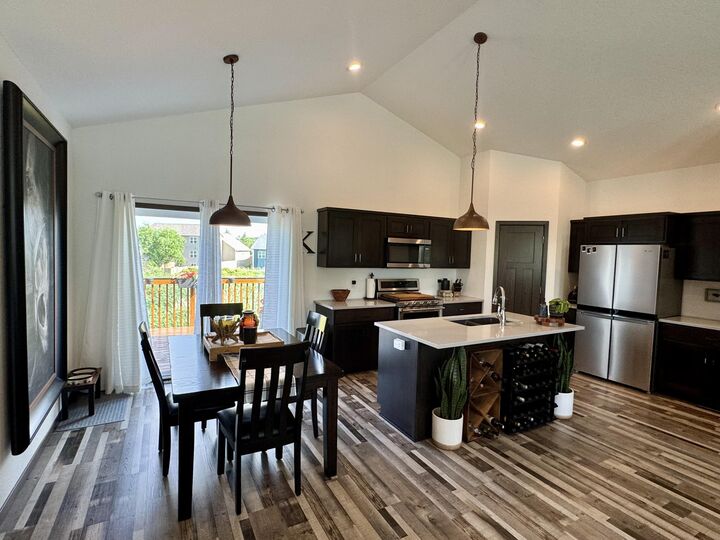 Property Photo: 727 Drumlin Dr WI 53040