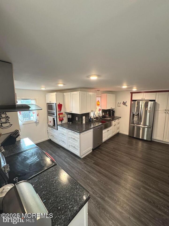 Property Photo: 484 Wrightstown Sykesville Road NJ 08562