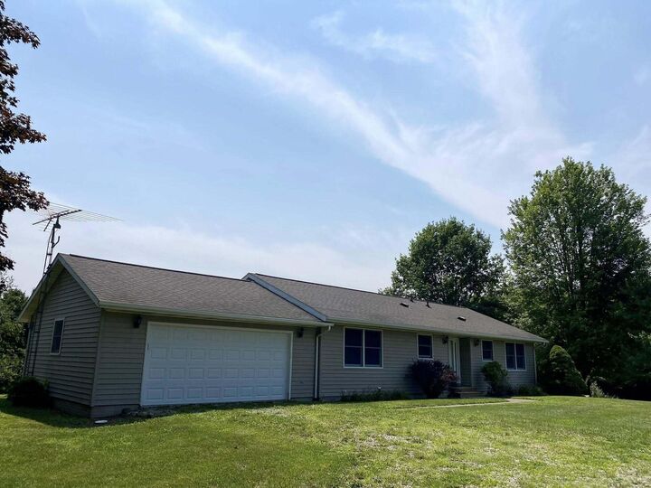 11794 Clark Road  Hillsdale MI 49242 photo