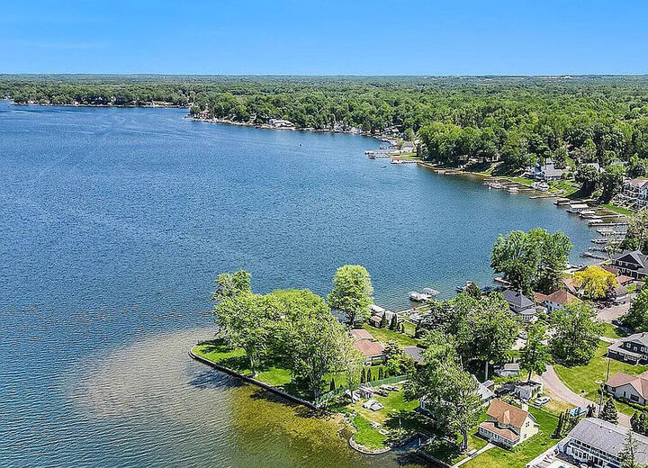 Property Photo: 7206 Beechwood Circle MI 49098