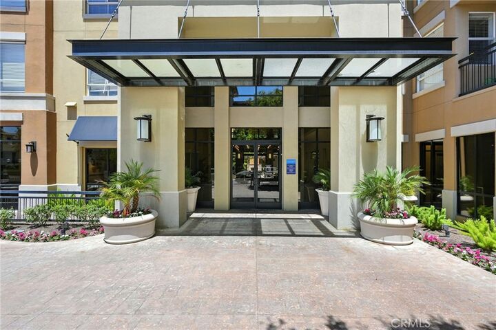 Property Photo: 24585 Town Center Drive 4306 CA 91355