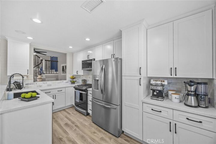 Property Photo: 1519 San Rafael Place CA 92882