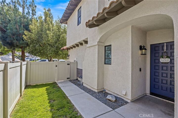 Property Photo:  1519 San Rafael Place  CA 92882 