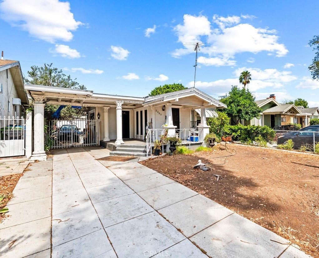 Property Photo:  3367 La Clede Avenue  CA 90039 