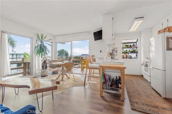 Property Photo:  600 Monterey Boulevard 6  CA 90254 