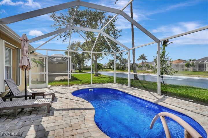 Property Photo:  8244 Ibis Cove Circle B222  FL 34119 