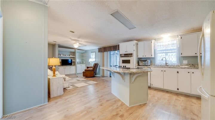 Property Photo:  566 Horizon Drive  FL 33903 