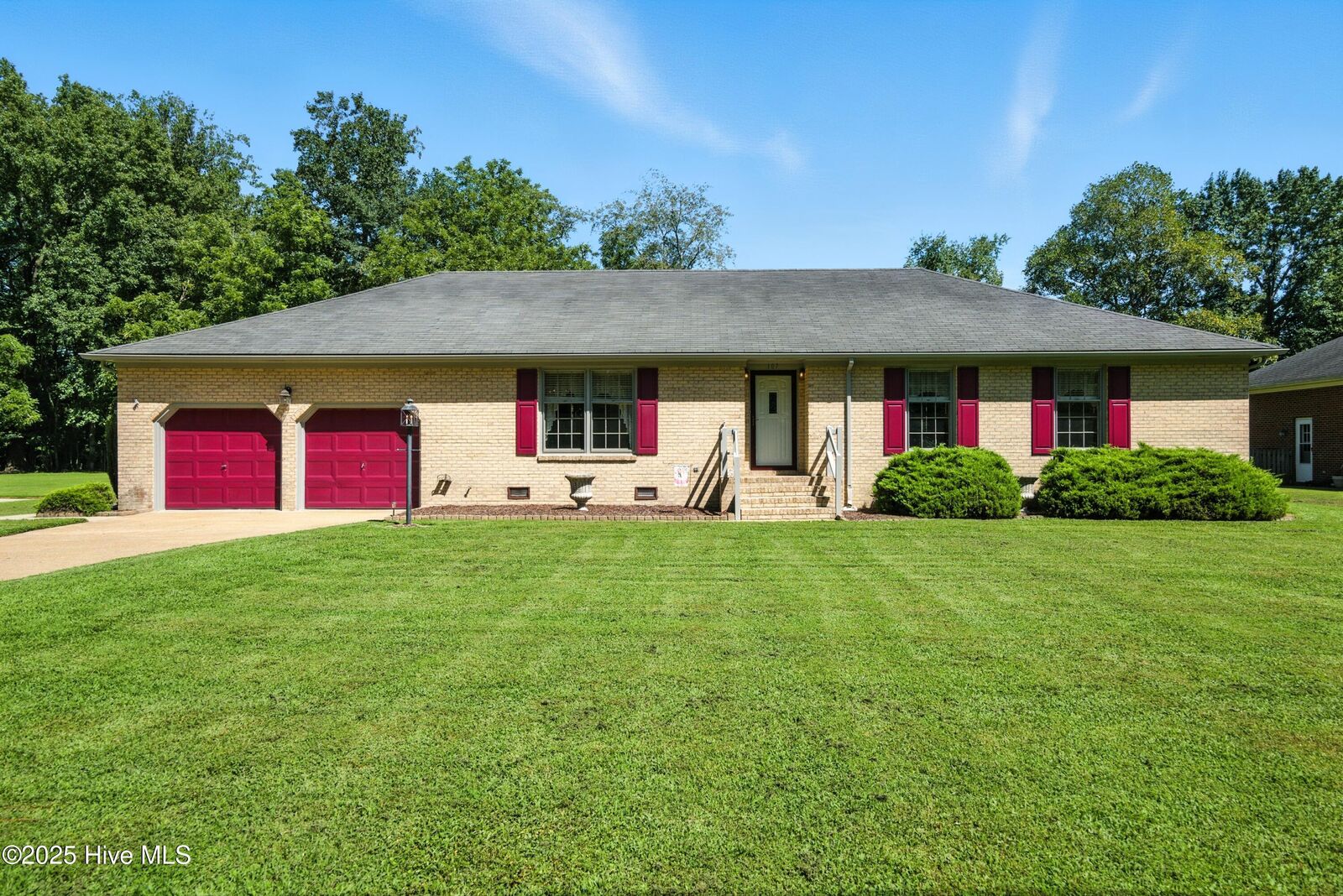 Property Photo: 107 Inlet Drive NC 27909
