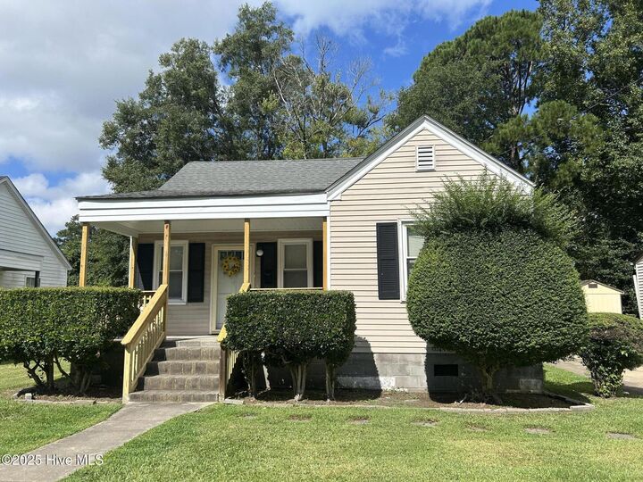 201 Harrell Street  Elizabeth City NC 27909 photo
