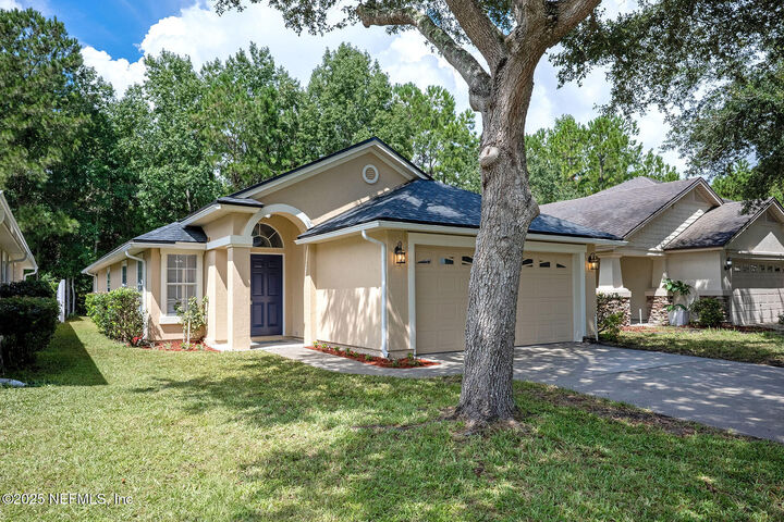 Property Photo: 3846 Pebble Brooke Circle S FL 32065