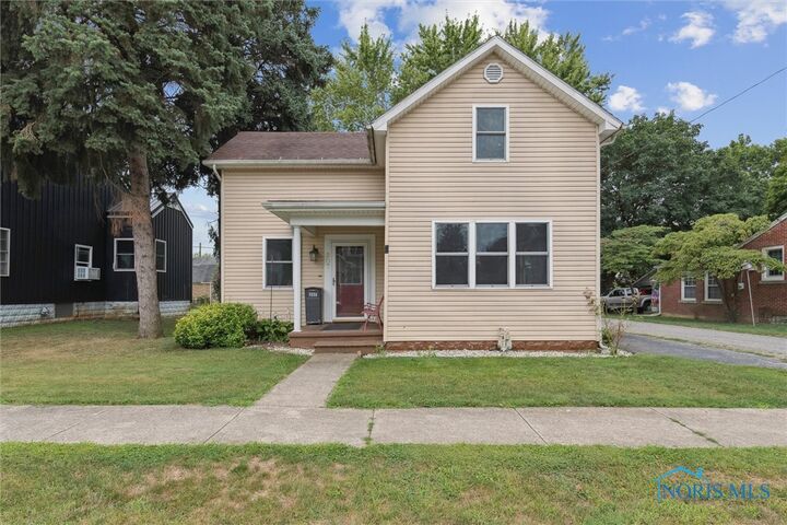 Property Photo:  207 Ash Avenue  OH 45840 