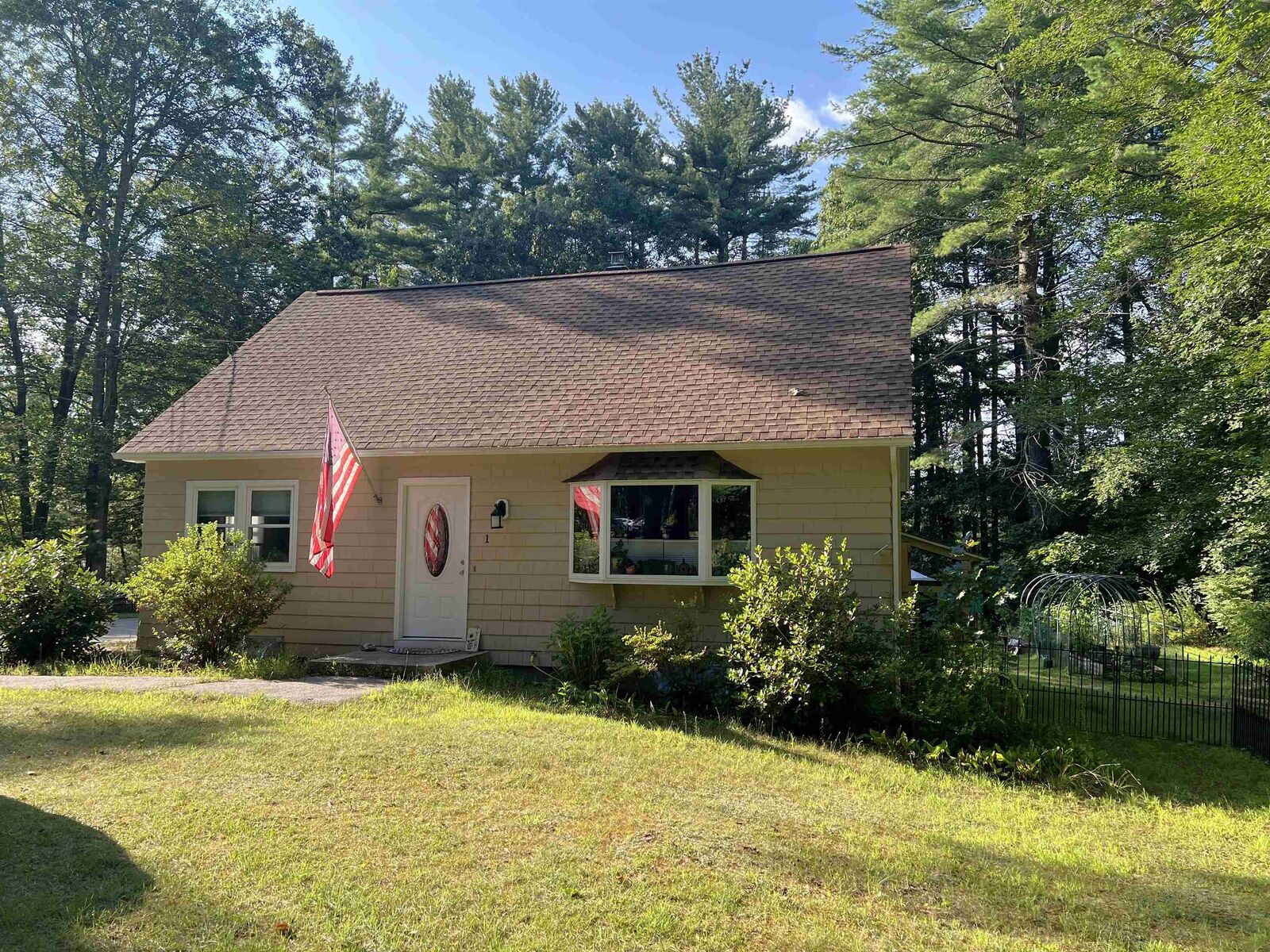 Property Photo: 1 Lisa Road NH 03087