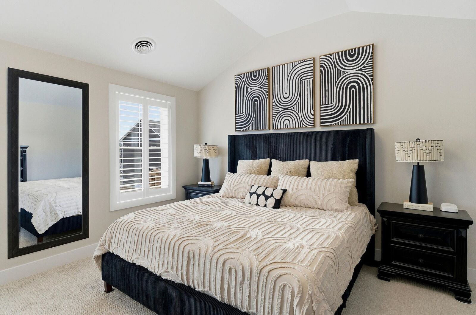 Property Photo: 8 Elise Avenue NH 03053