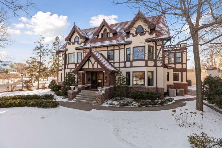 Property Photo: 2504 Euclid Place MN 55405