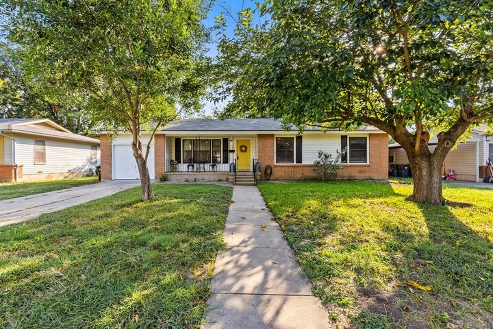 Property Photo:  1001 N 62nd Street  TX 76710 
