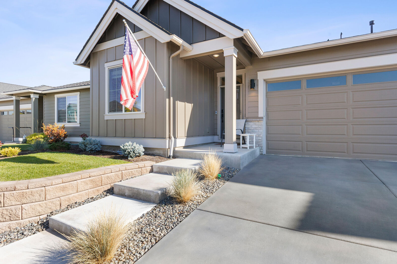 Property Photo: 1187 NE Henry Drive OR 97754