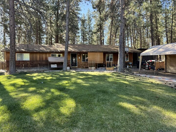 19501 Baker Road  Bend OR 97702 photo