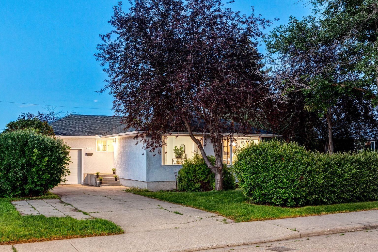 Photo de la propriété: 6016 Thornburn Drive NW AB T2K 3P7