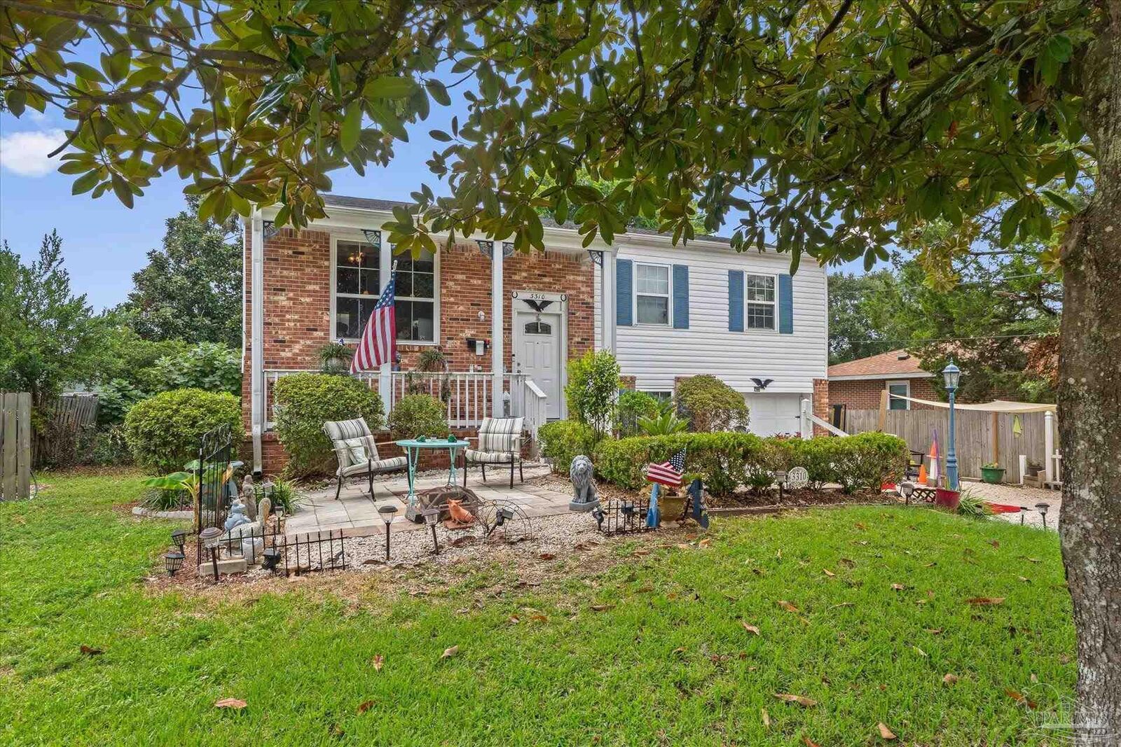 Property Photo: 3310 Bluewater Dr FL 32503