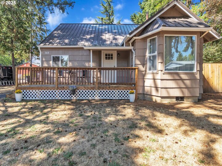 Property Photo: 368 NE Yamhill St OR 97396