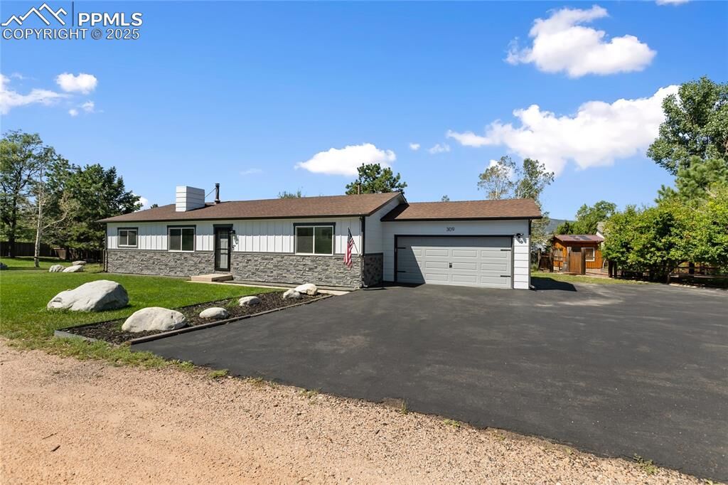 Property Photo:  309 Buttonwood Place  CO 80132 