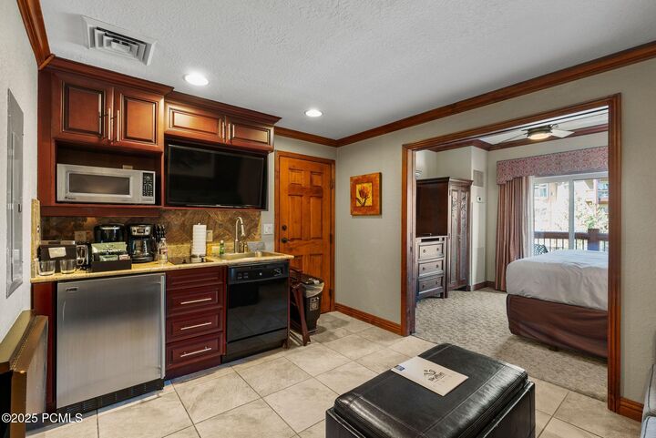 Property Photo: 3000 Canyons Resort Drive 3702 UT 84098
