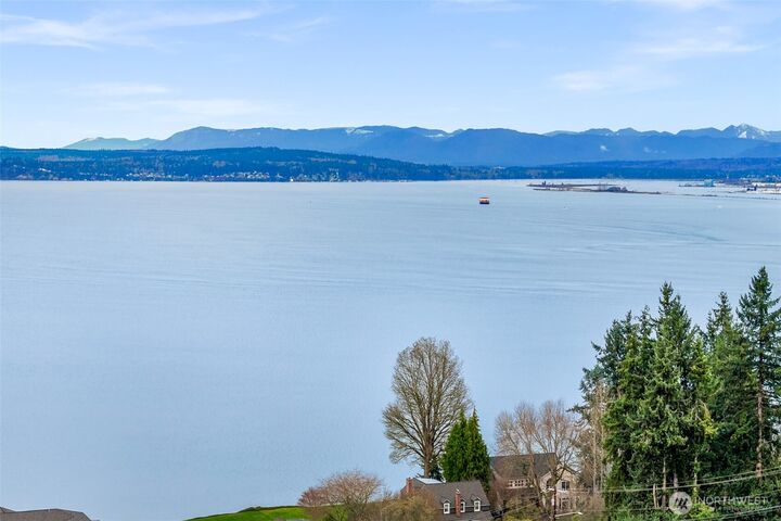 Property Photo:  2126 W Mukilteo Boulevard  WA 98203 