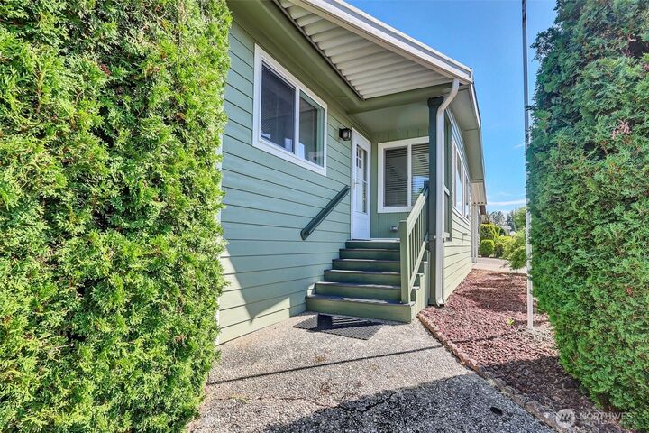 Property Photo: 11436 SE 208th Street 153 WA 98031