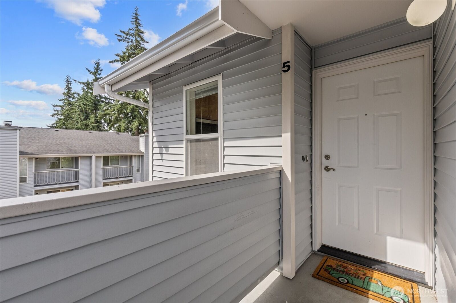 Property Photo: 20826 70th Avenue W 5 WA 98036
