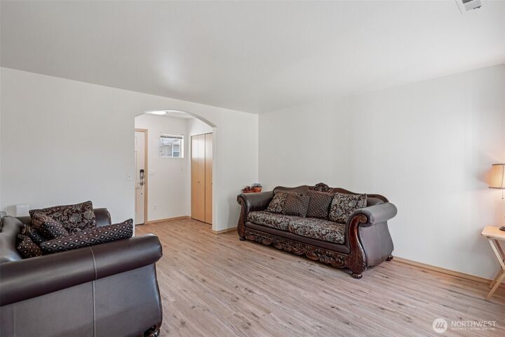 Property Photo:  9905  198th Avenue Ct E  WA 98391 