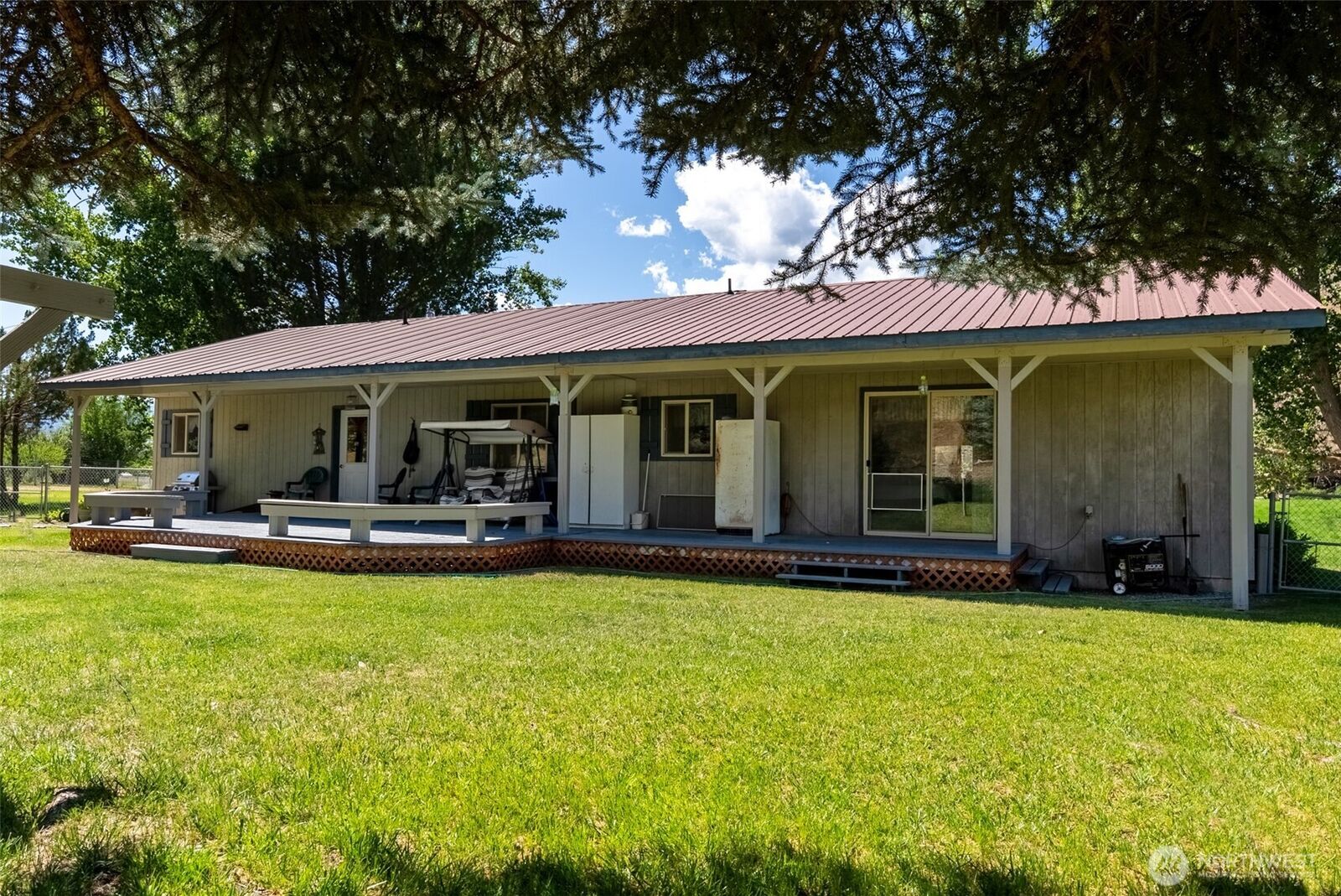Property Photo:  54 B  Ross Road B  WA 98856 