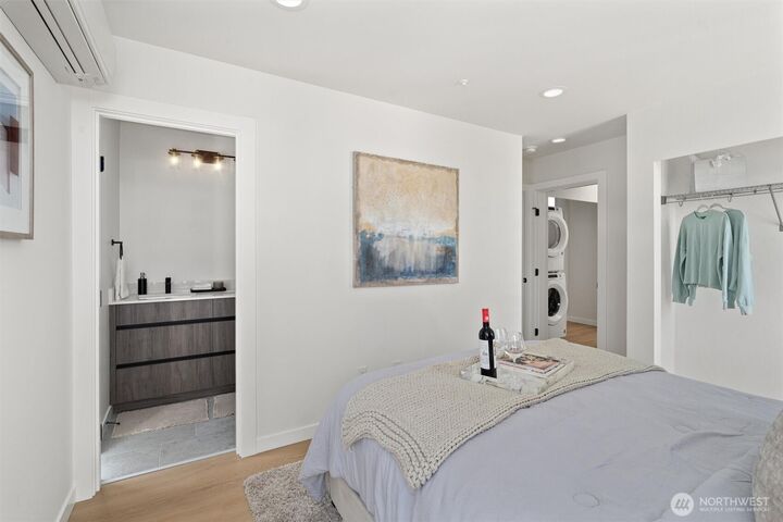 Property Photo: 3116 Queen Anne Avenue N WA 98119
