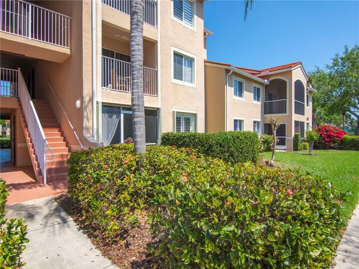 Property Photo: 1550 S 42nd Circle 210 FL 32967