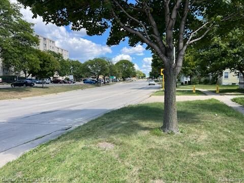 Property Photo: 35757 E Michigan Avenue MI 48184