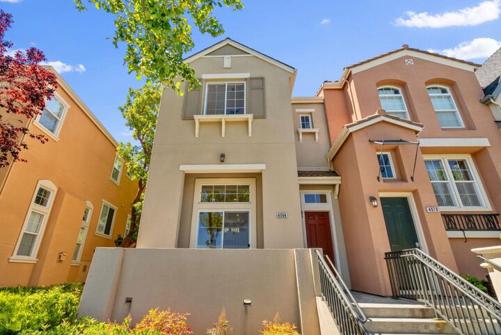 Property Photo: 4064 Rivermark Parkway CA 95054