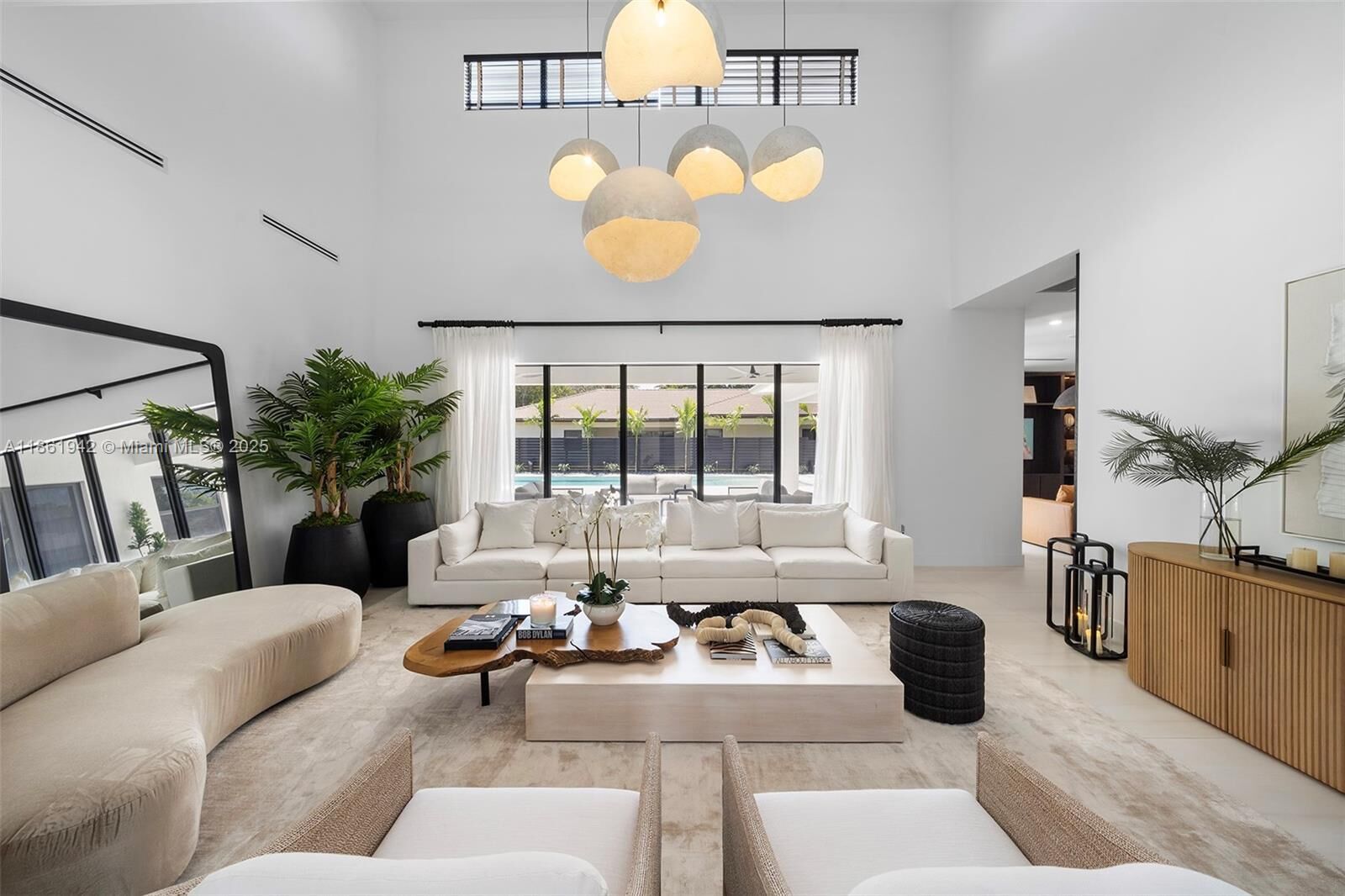 Property Photo:  11062 SW 91st Ave  FL 33176