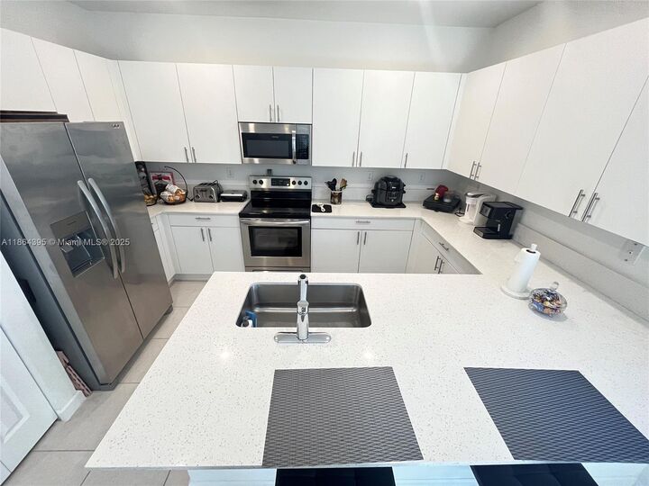 Property Photo: 12916 SW 233rd Ter FL 33032