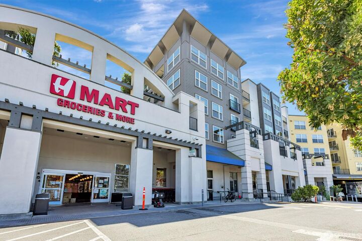 Property Photo: 8400 Oceanview Terrace 309 CA 94132