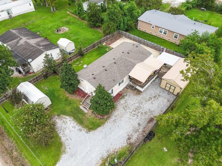 Property Photo: 568 Parkwood Drive LA 70611