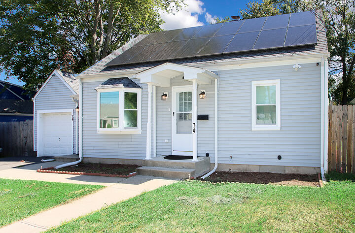 Property Photo:  74 Roger Williams Road  CT 06610 
