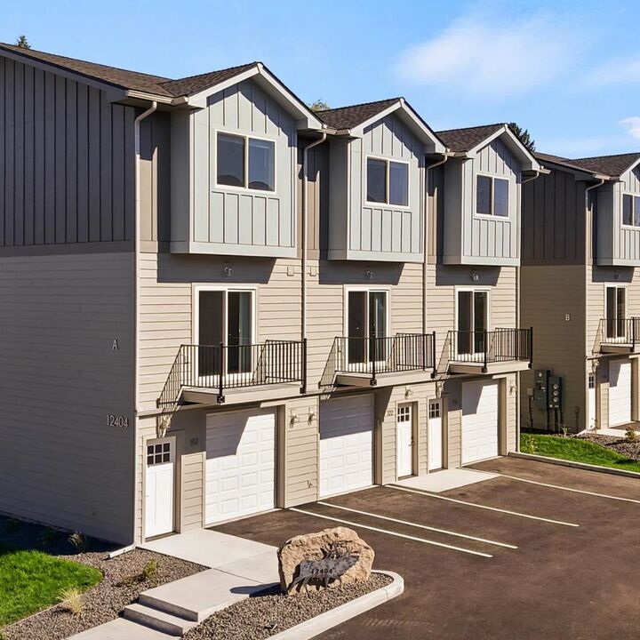 12404 E Olive Ave  Spokane Valley WA 99216 photo