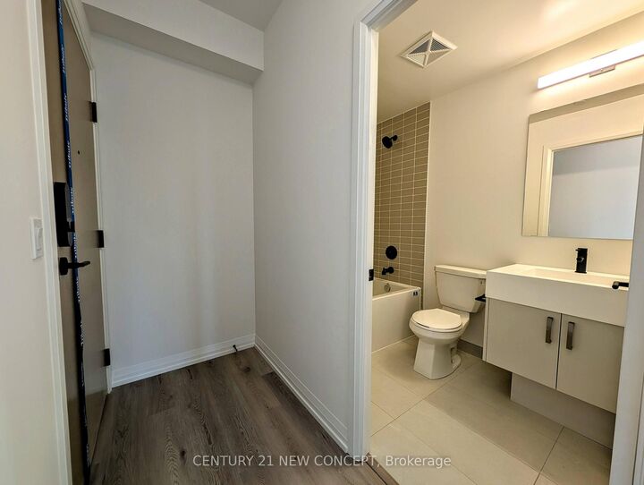 Property Photo: 280 Dundas Street W 2703 ON M5T 0E3
