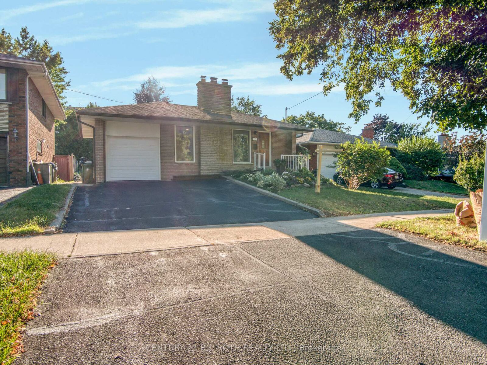 Property Photo: 10 Bloorlea Crescent ON M9B 1P3